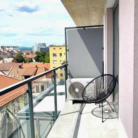 Emotions S Privat Garage Parking Free * Košice